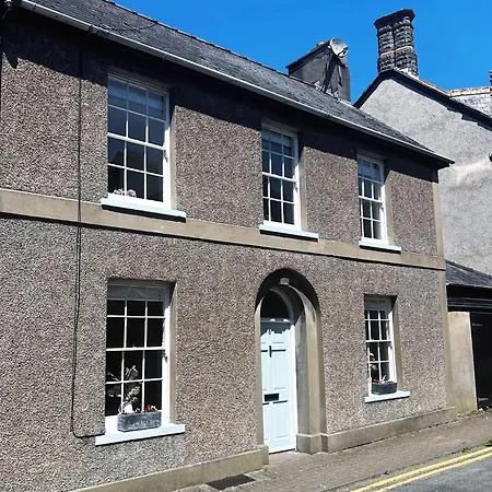 2 Bed Period Cottage Sleeps 4 In Central Crickhowell Exterior photo